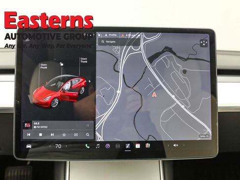 Used 2020 Tesla Model 3 Standard Range image 12
