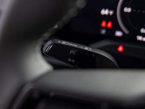 New 2025 Porsche Taycan image 45