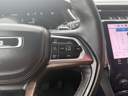 Used 2024 Jeep Grand Cherokee L Summit w/ Rear Seat Video Group I image 27