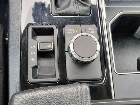 Used 2023 Toyota Tundra SR5 w/ SR5 Convenience Package AWD/4WD image 24