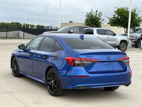 Used 2022 Honda Civic Sport image 3