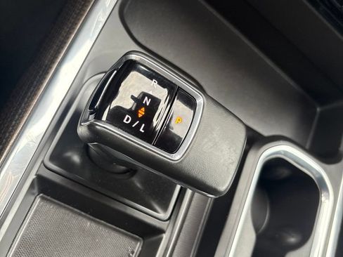 Used 2025 Chevrolet Silverado 1500 RST w/ Convenience Package II AWD/4WD image 18