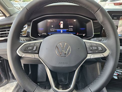 New 2025 Volkswagen Jetta SE image 33