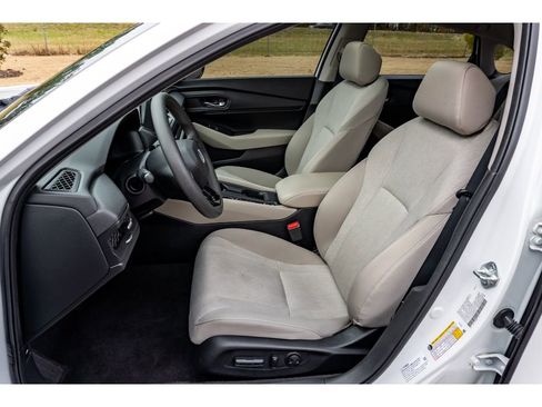 Used 2023 Honda Accord EX image 11