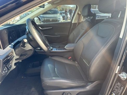 Certified 2022 Kia EV6 Wind image 8