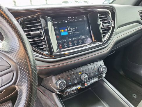 Used 2023 Dodge Durango GT RWD image 16