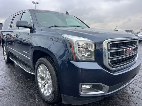 Used 2017 GMC Yukon XL SLT w/ Open Road Package image 1