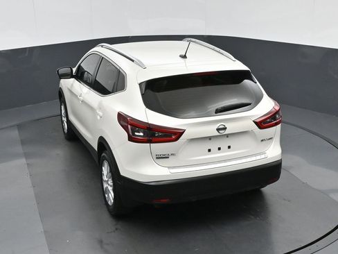 Used 2022 Nissan Rogue Sport SV w/ Technology Package image 54