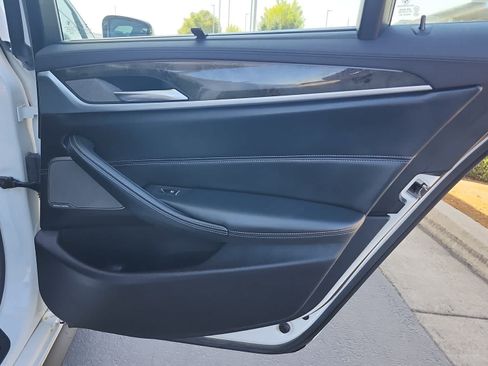 Used 2020 BMW M550i xDrive AWD/4WD image 12