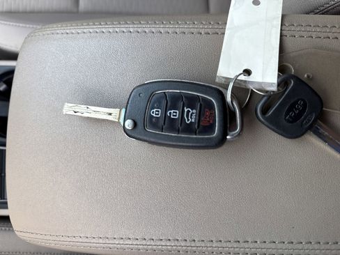 Used 2020 Hyundai Tucson SE FWD image 32