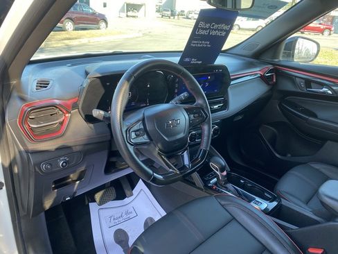Used 2025 Chevrolet TrailBlazer RS w/ Convenience Package image 12