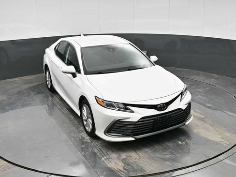 Used 2024 Toyota Camry LE image 23