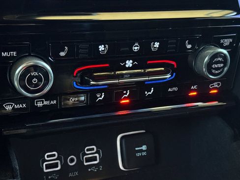 Used 2022 Jeep Grand Cherokee L Overland image 19