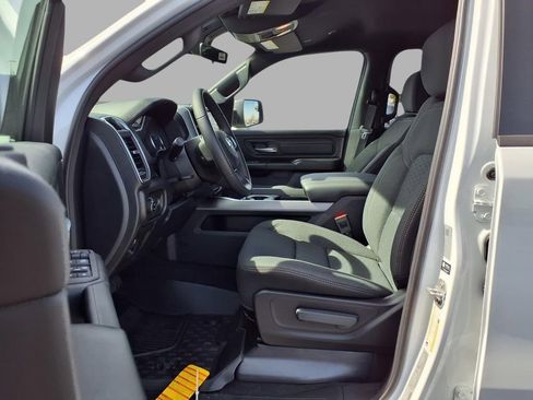 New 2026 RAM 1500 Express AWD/4WD image 21
