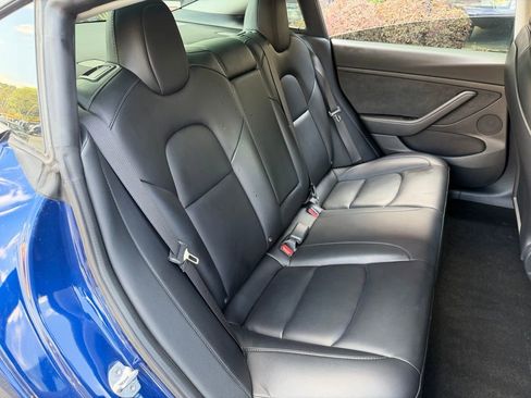 Used 2021 Tesla Model 3 Standard Range image 37