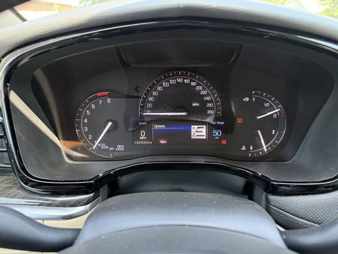 Used 2017 Cadillac XT5 FWD image 18