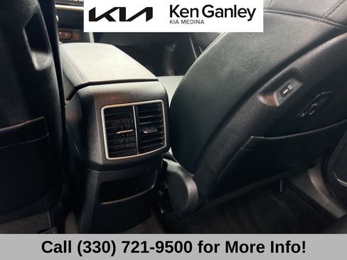 Certified 2025 Kia Sportage EX image 47
