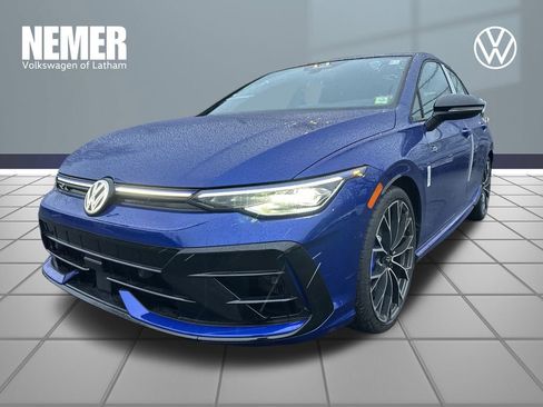 New 2026 Volkswagen Golf 2.0T image 1