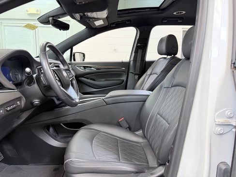 Used 2024 Buick Enclave Avenir AWD/4WD image 14