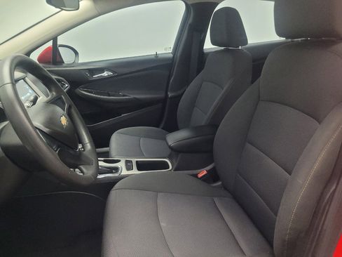 Used 2018 Chevrolet Cruze LS image 17