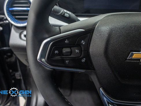 Used 2025 Chevrolet Trax LT w/ Driver Confidence Package image 14