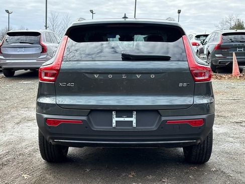 New 2026 Volvo XC40 B5 Core w/ Climate Package image 4