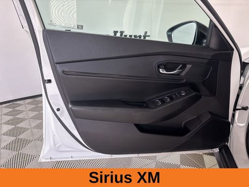 Used 2025 Honda Accord SE image 9