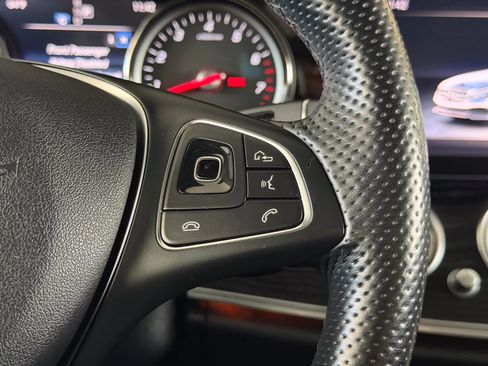 Used 2018 Mercedes-Benz E 300 image 34