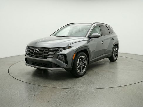 Used 2025 Hyundai Tucson SEL image 3