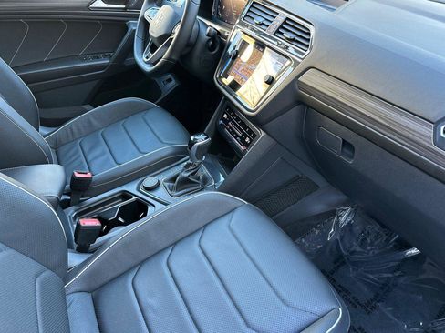 New 2023 Volkswagen Tiguan SEL R-Line image 15