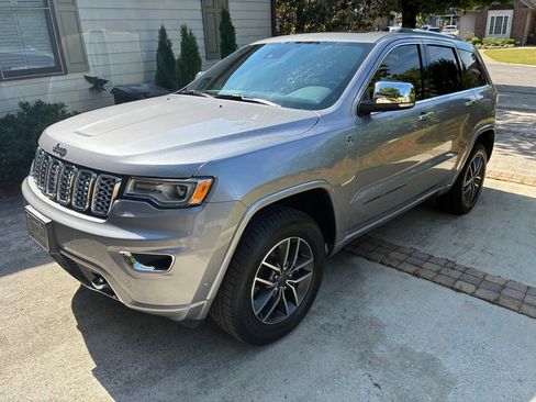 Used 2021 Jeep Grand Cherokee Overland AWD/4WD image 1