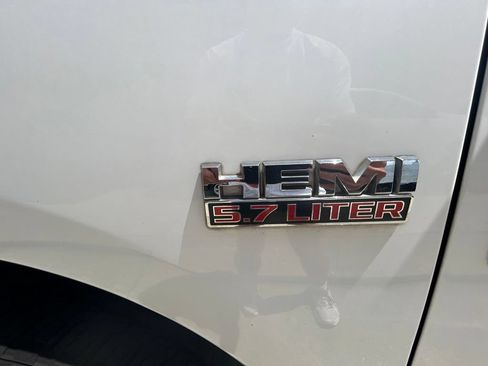 Used 2017 RAM 1500 Big Horn RWD image 10