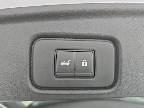 New 2026 Nissan Pathfinder Platinum image 14