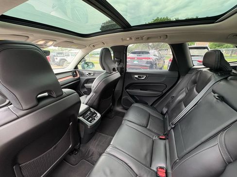 Used 2023 Volvo XC60 B5 Ultimate AWD/4WD image 24