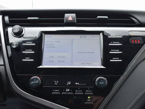 Used 2019 Toyota Camry SE image 18