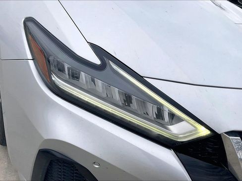 Used 2018 Nissan Maxima 3.5 SL image 36