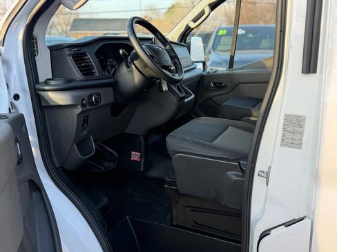 Used 2024 Ford Transit 250 Low Roof w/ Exterior Upgrade Package image 34