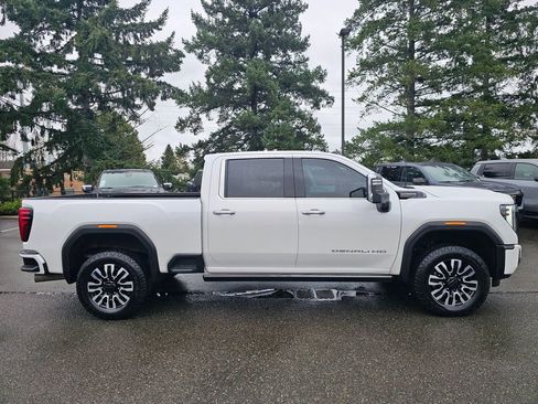 Used 2025 GMC Sierra 2500 Denali Ultimate image 6