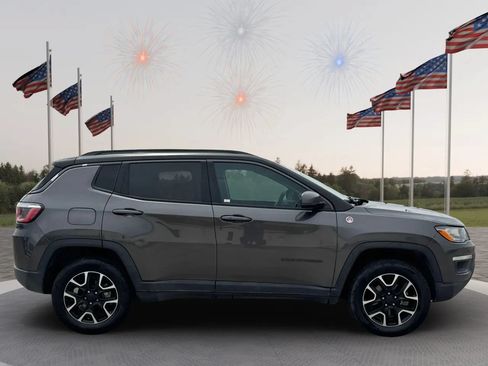 Used 2019 Jeep Compass Trailhawk AWD/4WD image 5