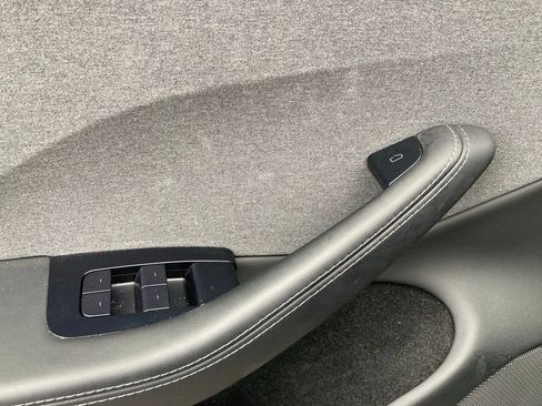 Used 2024 Tesla Model 3 Standard Range image 13