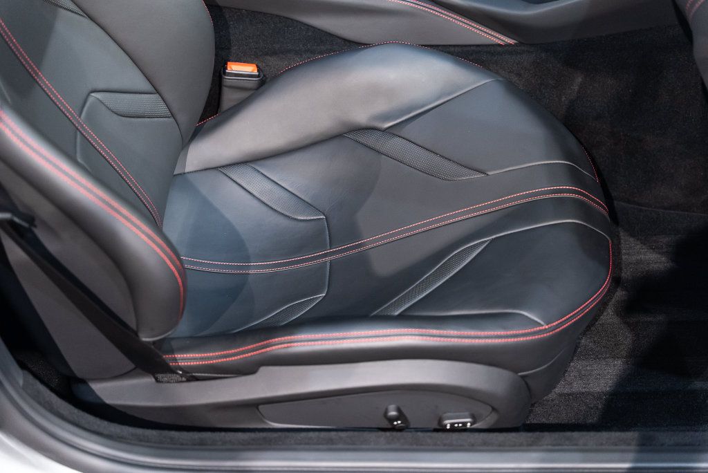 Used 2020 Ferrari 812 Superfast RWD image 43