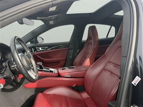 Used 2018 Porsche Panamera 4 image 12