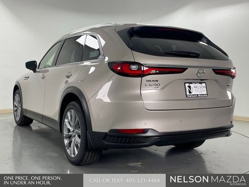 New 2026 MAZDA CX-90 3.3 Turbo w/ Preferred Package AWD/4WD image 9