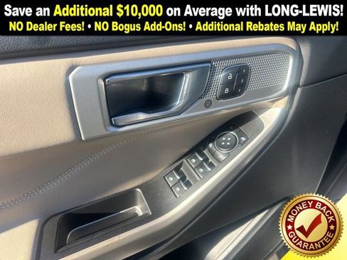 Used 2022 Ford Explorer Limited w/ Equipment Group 301A image 17