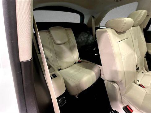 Used 2023 Mercedes-Benz GLS 450 4MATIC image 26