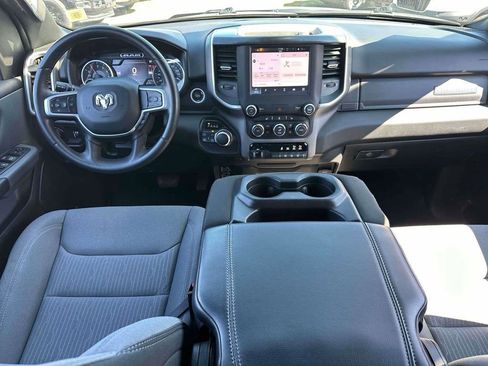 Used 2022 RAM 1500 Big Horn AWD/4WD image 12