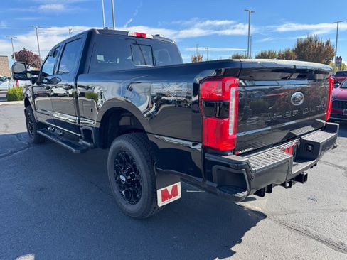 New 2026 Ford F250 Lariat w/ Black Appearance Package image 13