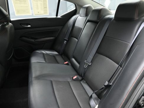 Used 2023 Nissan Altima 2.5 SR image 13