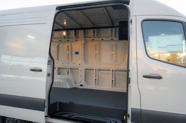 Used 2026 Mercedes-Benz Sprinter 2500 image 11