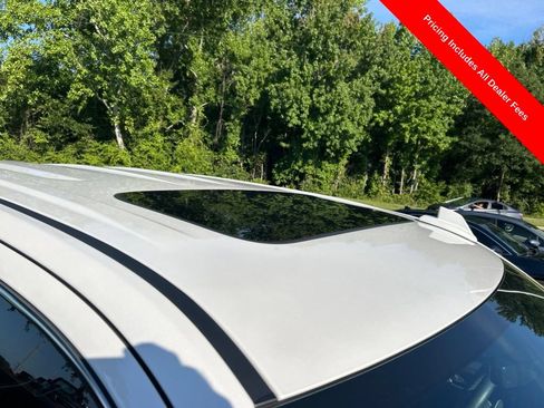 Used 2023 GMC Sierra 1500 Denali Ultimate AWD/4WD image 3